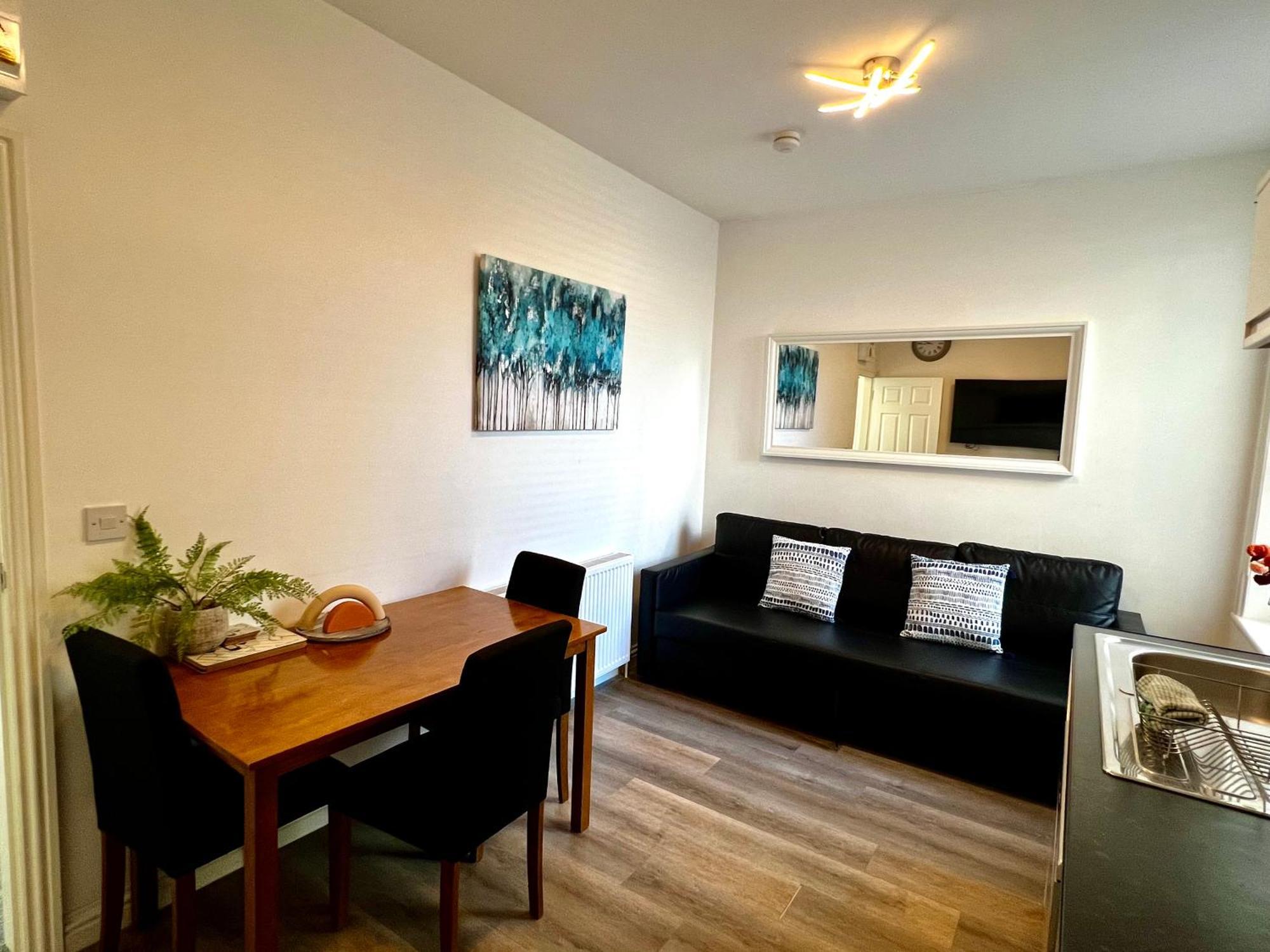 בלקפול Granada Apartments At Pleasure Beach מראה חיצוני תמונה